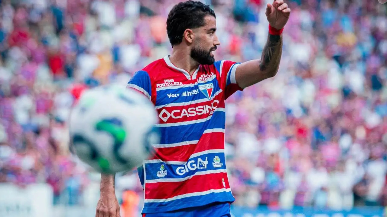 Capitão do Fortaleza admite “vergonha” após goleada na estreia da Série B - Imagem do artigo