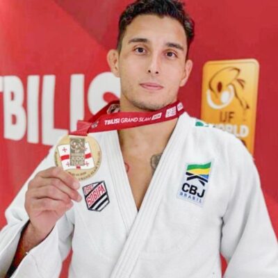 Guilherme Schimidt garante bronze no Grand Slam de Tbilisi