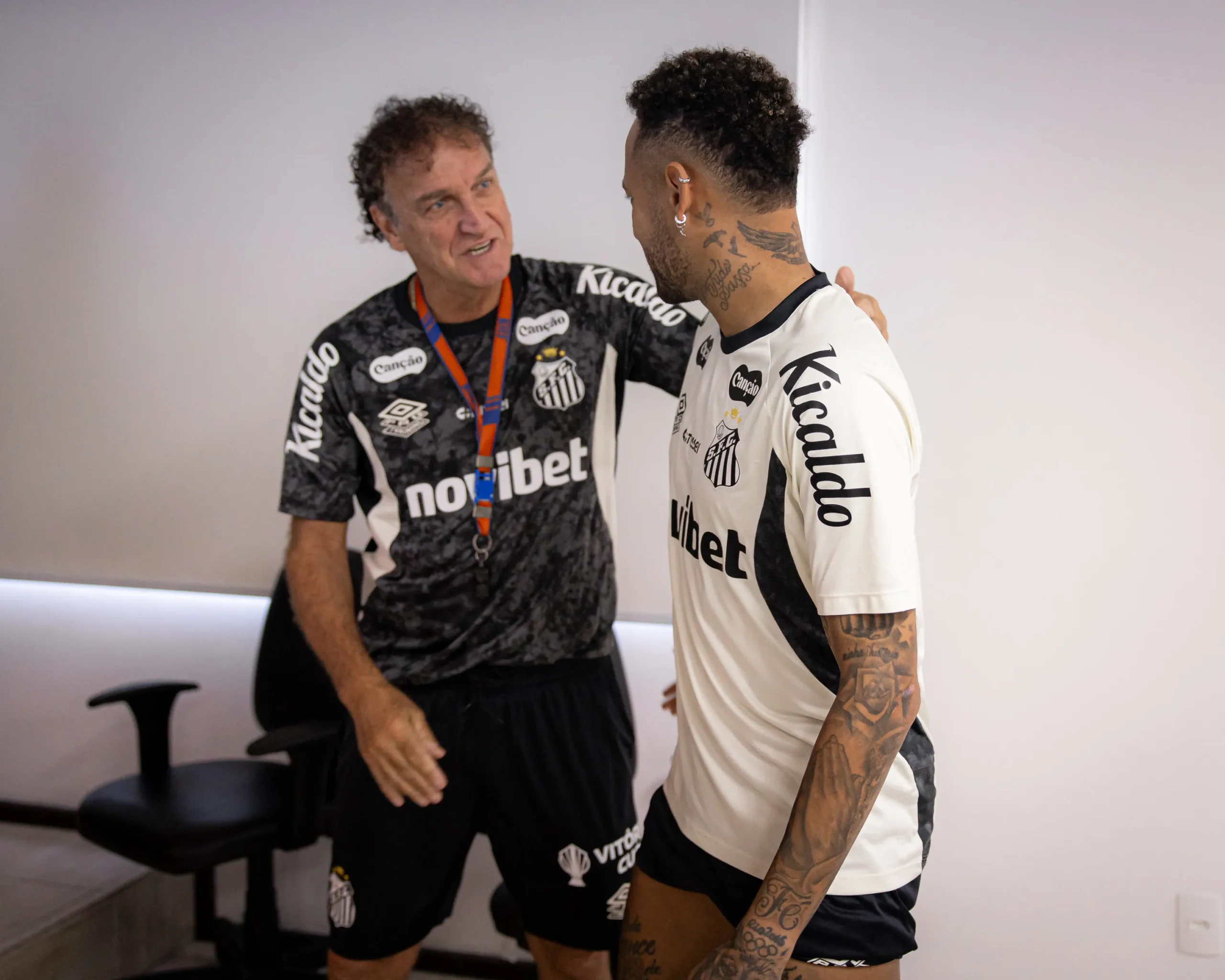 Cuca assume Santos com missão de elevar desempenho sem Neymar no Brasileirão - Imagem do artigo