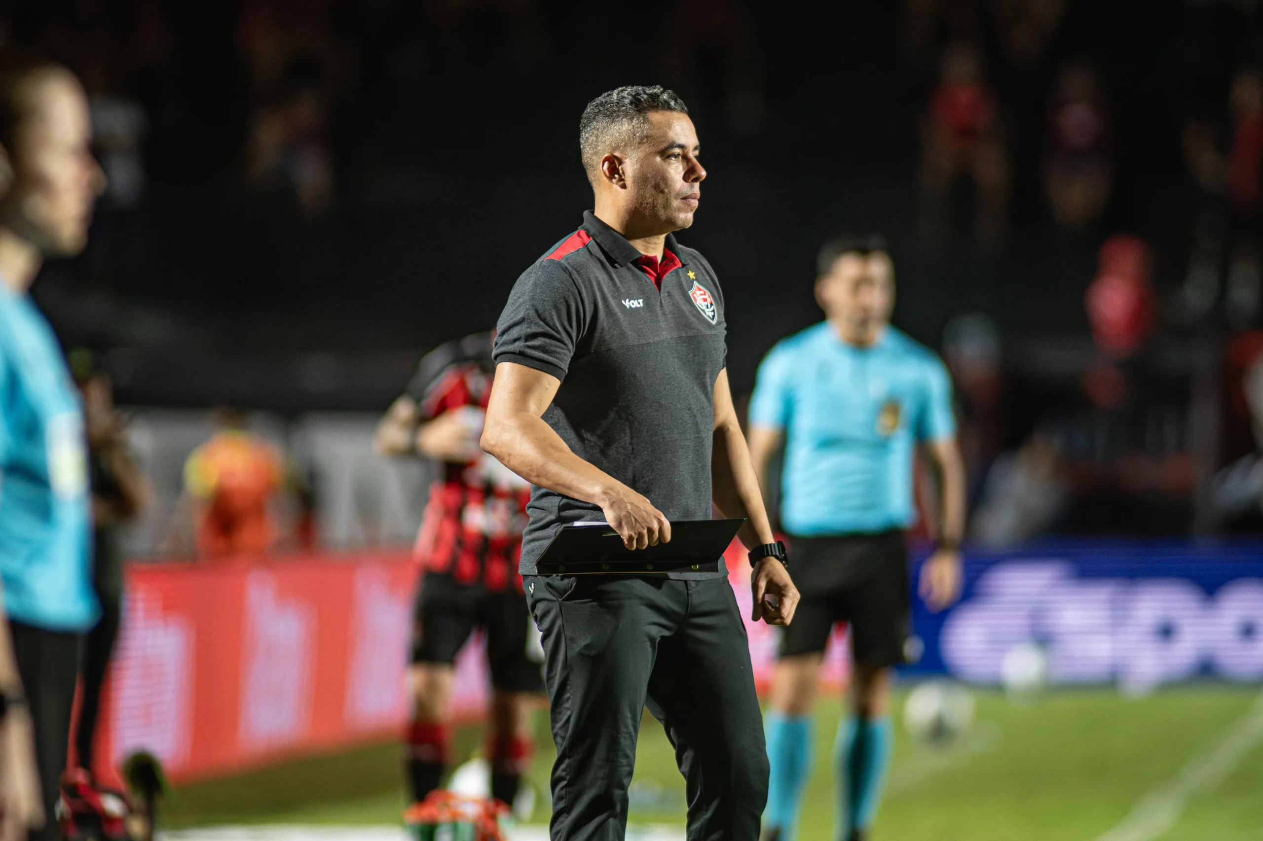 Jair Ventura celebra triunfo sobre o Mirassol e mira regularidade do Vitória na Série A - Imagem do artigo