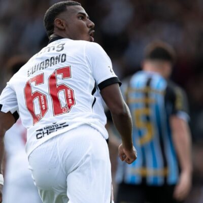 Vasco supera Grêmio em São Januário, segue sem perder com Renato Gaúcho e encosta no G-8