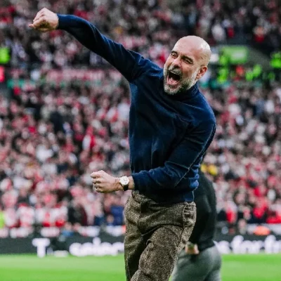 Guardiola chega ao 40º troféu e se torna o técnico com mais conquistas da Copa da Liga Inglesa