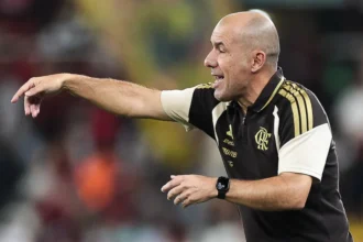 Jardim lamenta empate do Flamengo e diz que equipe “deixou escapar dois pontos”