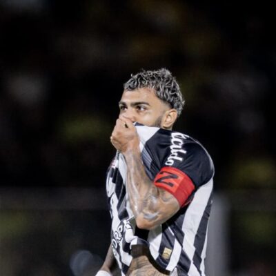 Gabigol diz não ter passado por cirurgia no púbis e chama notícia de “fake news”