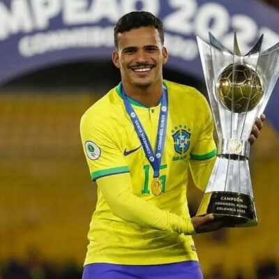 Kaiki substitui Alex Sandro e é chamado para amistosos da Seleção