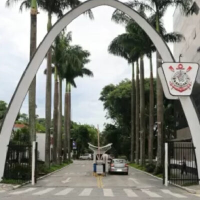 Corinthians solicita inquérito policial contra Adriano Monteiro Alves por suspeita de estelionato