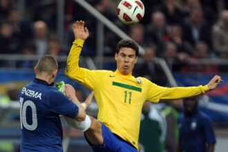 Hernanes relembra cartão vermelho diante da França, faz balanço da carreira na seleção e diz que esperava chance com Tite