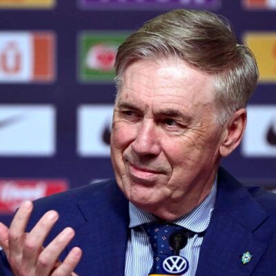 Ancelotti aponta carência nas laterais da Seleção e admite usar zagueiros no setor