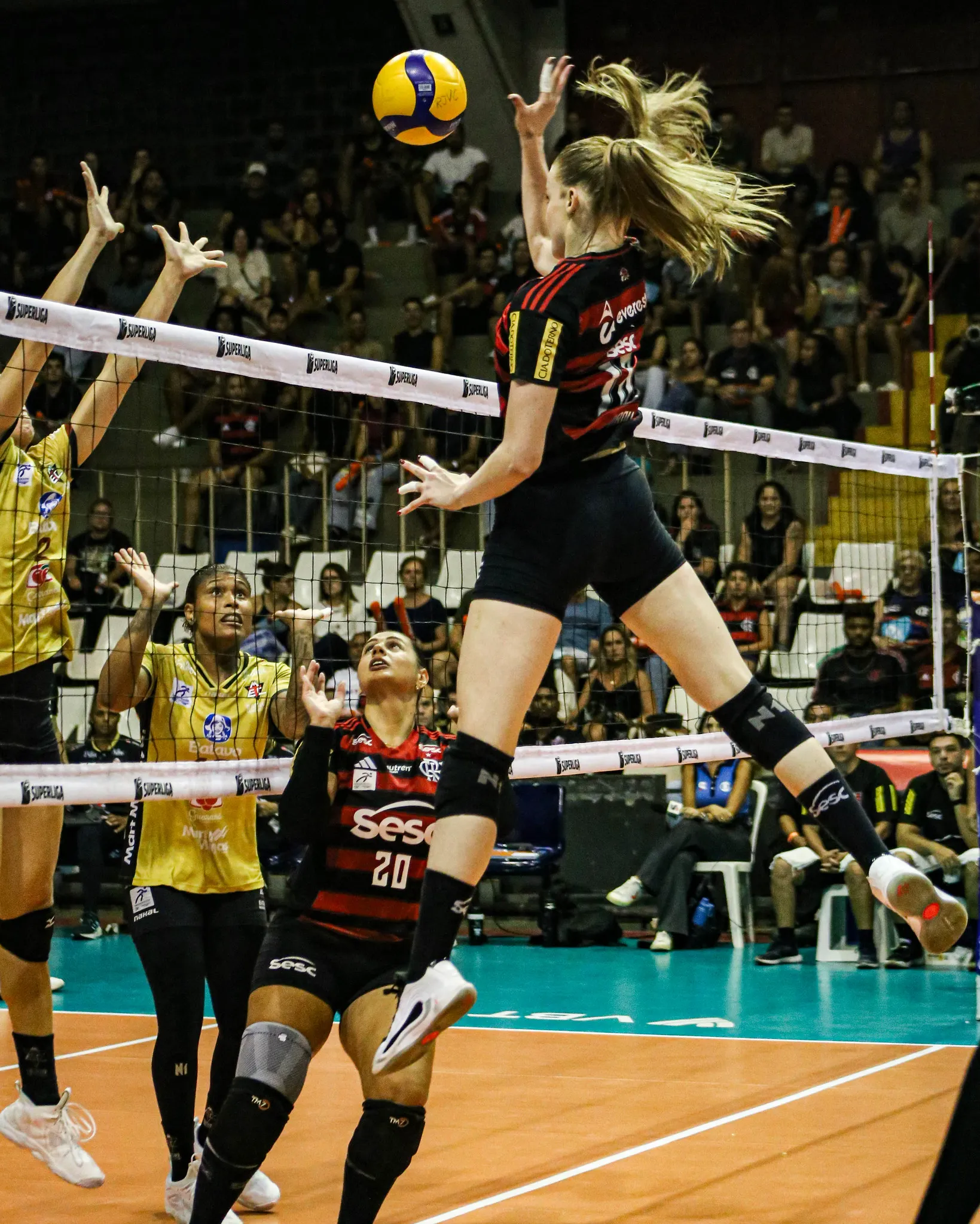 Playoffs da Superliga feminina têm confrontos definidos após última rodada - Imagem do artigo