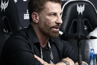 Vasco avança na venda de 90% da SAF para grupo de Marcos Lamacchia por mais de R$ 2 bilhões