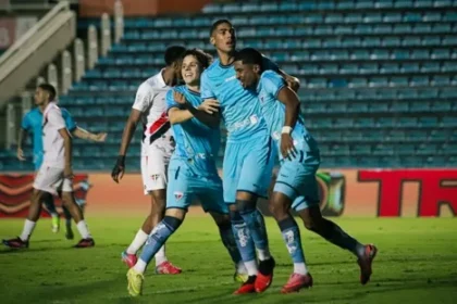 Fortaleza estreia com vitória sobre o Ferroviário graças a gol contra na Copa do Nordeste