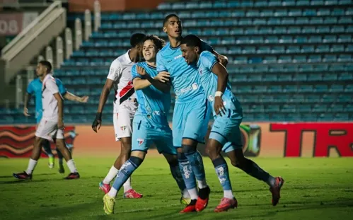 Fortaleza estreia com vitória sobre o Ferroviário graças a gol contra na Copa do Nordeste - Imagem do artigo