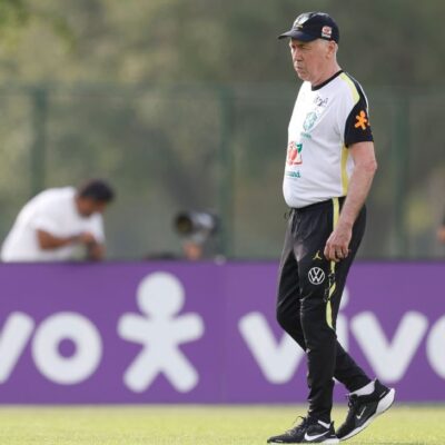 Ancelotti garante Léo Pereira entre os titulares contra a França e mantém indefinição na zaga