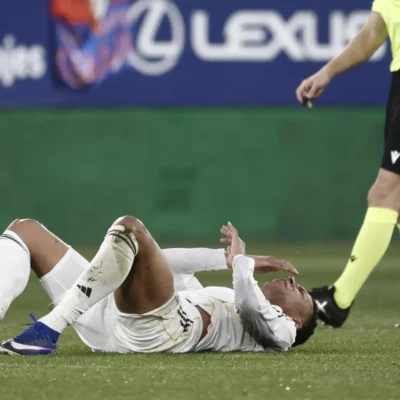 Mbappé desmente exame no joelho incorreto realizado pelo Real Madrid