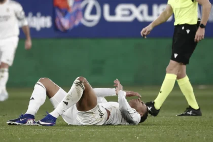 Mbappé desmente exame no joelho incorreto realizado pelo Real Madrid