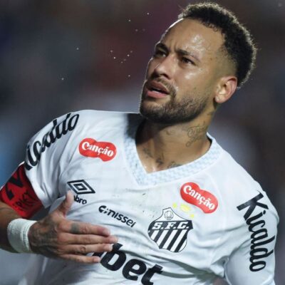 Santos restringe minutos de Neymar e projeta até 10 jogos antes da convocação para a Copa