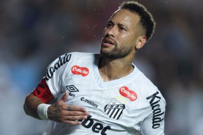 Santos restringe minutos de Neymar e projeta até 10 jogos antes da convocação para a Copa