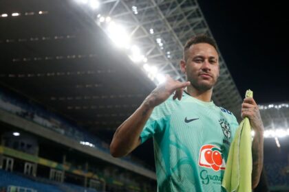 Casagrande afirma que Neymar não tem mérito para convocação, mas vê 50% de chance de ir à Copa de 2026