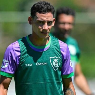 Santa Cruz negocia contratação do atacante Everton Brito, do América-MG