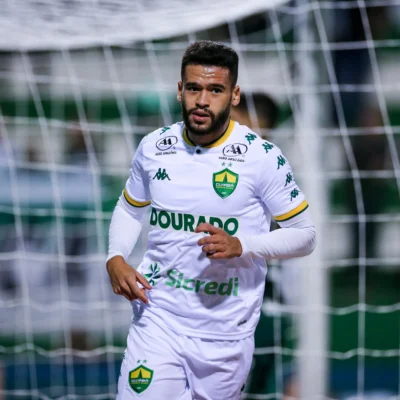 CRB confirma Patrick de Lucca como 13ª contratação para a temporada 2026