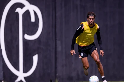 Corinthians confirma permanência de Pedro Raul para a fase de grupos da Libertadores