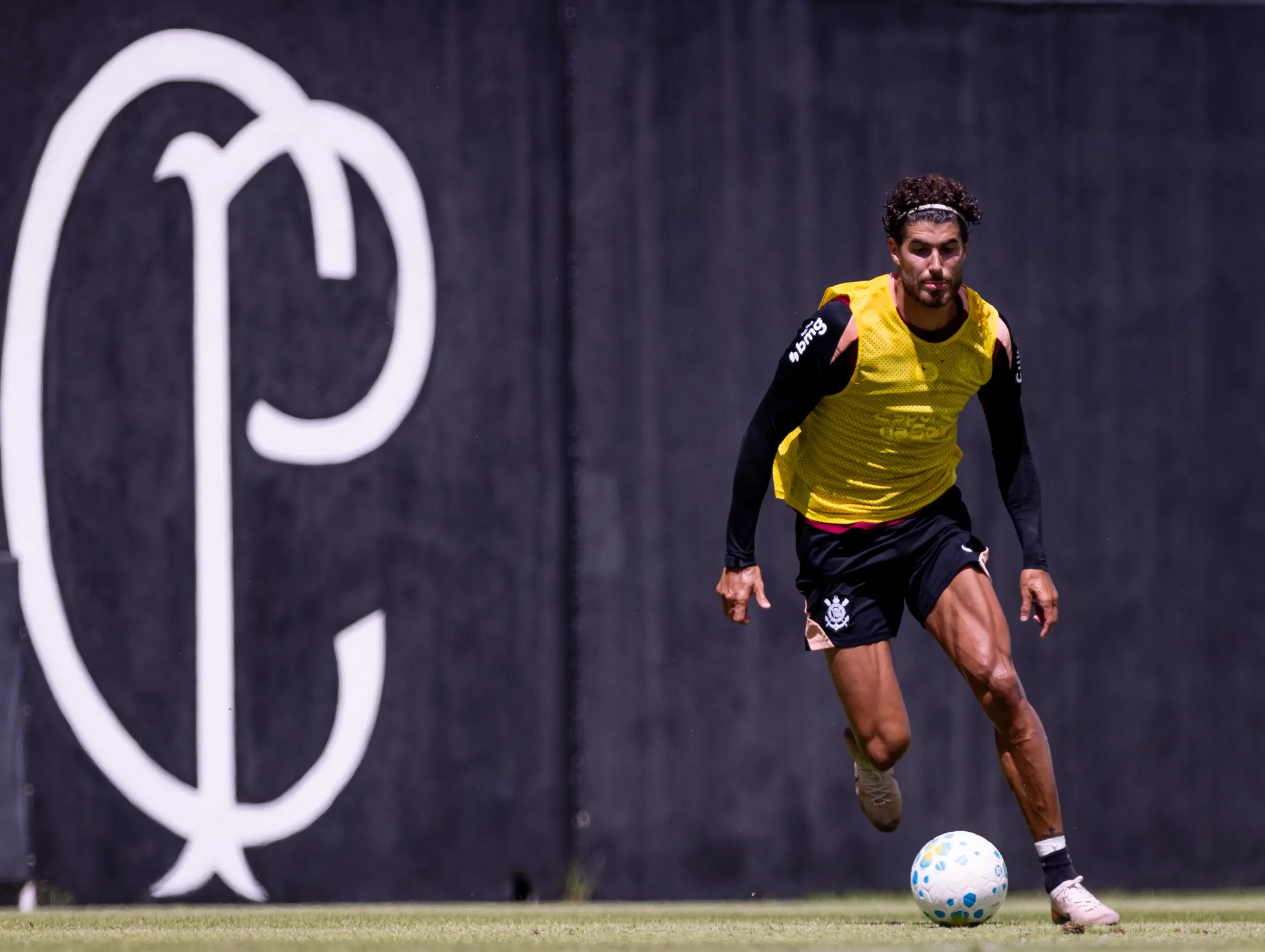 Corinthians confirma permanência de Pedro Raul para a fase de grupos da Libertadores - Imagem do artigo