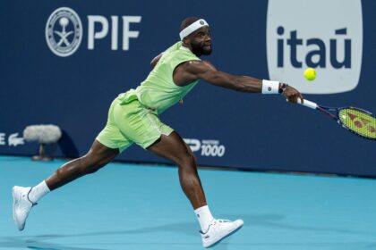 Tiafoe reconhece domínio de Sinner após queda nas quartas em Miami