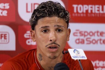 Wenderson descarta crise no Náutico após derrota na estreia da Série B