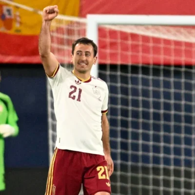 Espanha domina Sérvia em amistoso e vence por 3 a 0