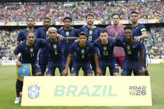 Programa PLACAR Aberto debate ausência de protagonista na seleção brasileira