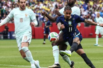 Raphinha e Wesley deixam seleção por lesão e estão fora do amistoso contra a Croácia