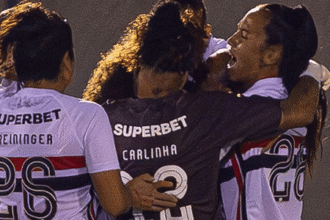 São Paulo domina clássico, faz 3 a 0 e encerra invencibilidade do Palmeiras no Brasileirão Feminino