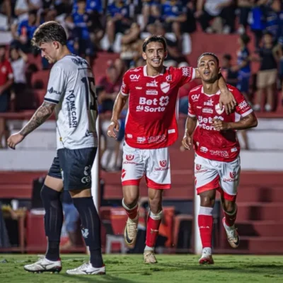 Vila Nova aplica 6 a 0 no Operário-MS e assume a ponta da Copa Verde