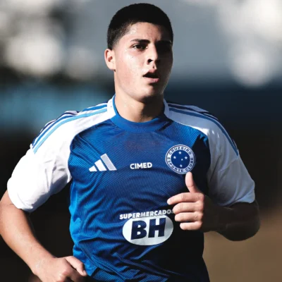 Joia da Copinha troca Cruzeiro por Metalist e inicia carreira profissional em Kiev mesmo sob conflito armado