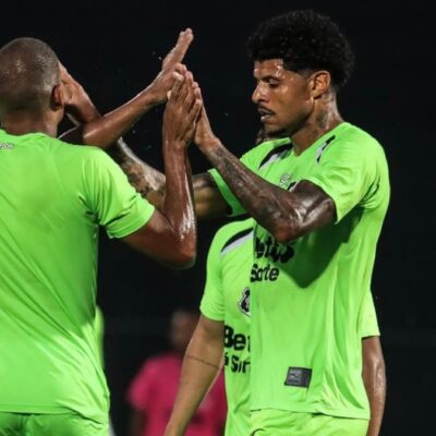 Santa Cruz faz 3 a 0 no Treze em jogo-treino no Arruda