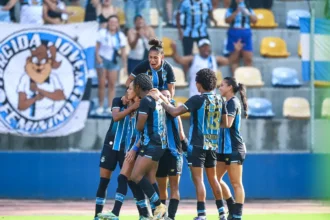 Grêmio vence Internacional por 2 a 1 e conquista primeira vitória na Série A1 Feminina