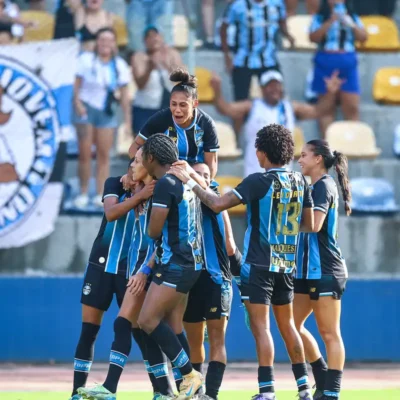 Grêmio vence Internacional por 2 a 1 e conquista primeira vitória na Série A1 Feminina