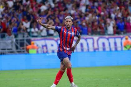 Kike Olivera consolida sequência como titular do Bahia e mira vaga na Copa