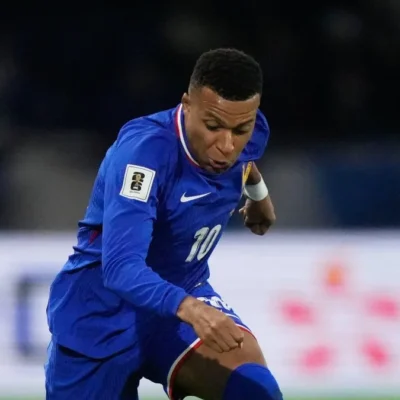 Mbappé reconhece cobrança no Real Madrid e cita histórico de críticas a ídolos do clube