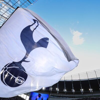 Tottenham intensifica busca por técnico e tenta acordo imediato com Roberto De Zerbi