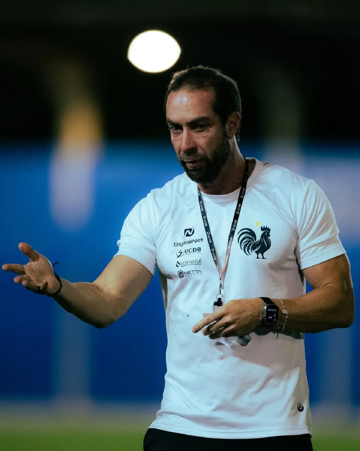 Operário-MS dispensa técnico Paulo Massaro após goleada sofrida na Copa Verde - Imagem do artigo