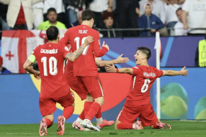 Kosovo e Turquia decidem vaga na Copa do Mundo nesta terça; veja onde assistir e prováveis escalações