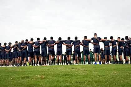 Coritiba e Vasco se reencontram no Couto Pereira com histórico equilibrado e memória da final de 2011
