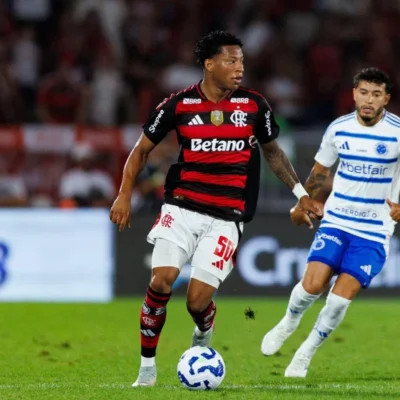Flamengo descarta negociar Gonzalo Plata e aguarda retorno do atacante em campo