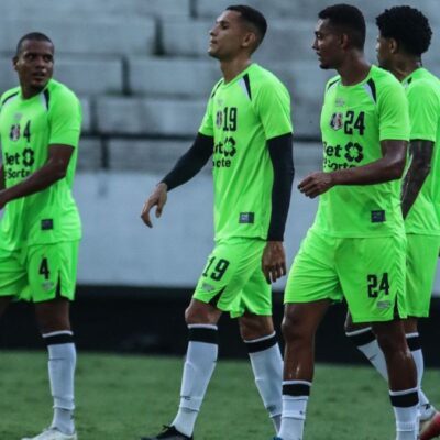 Executivo do Santa Cruz nega elenco inflado e confirma 34 jogadores após janela de transferências