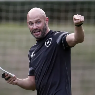Botafogo afunila busca por técnico e aponta Franclim Carvalho como principal opção