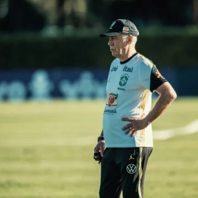 Imagem destacada Ancelotti esboça Seleção com cinco mudanças para amistoso contra a Croácia
