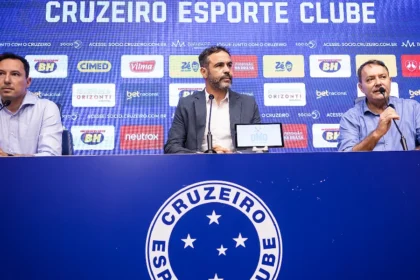 Imagem destacada Artur Jorge estreia no Cruzeiro com missão de afastar crise e sair da lanterna