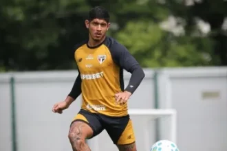 São Paulo visita o Inter desfalcado de Alan Franco e com estreia de Artur