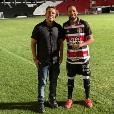 Imagem destacada Santa Cruz fecha contratação do atacante Everaldo, de 31 anos